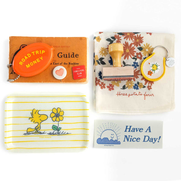 3P4 x Peanuts® - Woodstock Flower Vintage-Style Tray